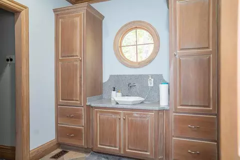 Bath - 21 River Pine Dr, Rome, GA 30165 photo 7 of 8