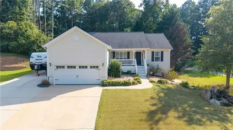 75 Oak Ridge Ct, Douglasville, GA 30134
