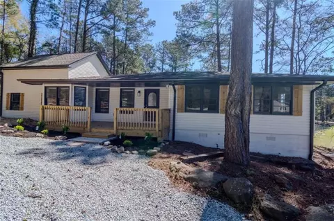 2541 Winding Lake Trl, Conyers, GA 30012