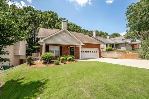 514 Parkstone Ln, Woodstock, GA 30189