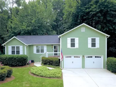435 Tyson Cir, Roswell, GA 30076