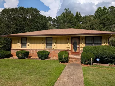 109 7th St, Carrollton, GA 30117