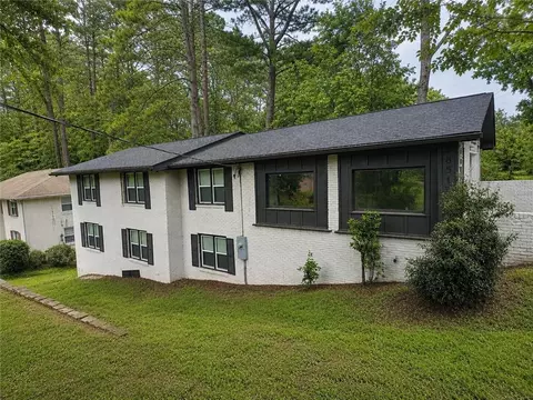 2851 Headland Dr, East Point, GA 30344