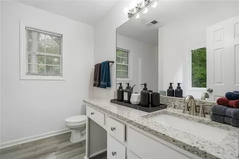 Bath - 115 Stoneview Cir, Covington, GA 30016 photo 3 of 5