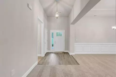 Entry Way - 216 Rhett Dr, Bowdon, GA 30108 photo 3 of 4