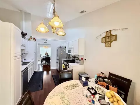 Kitchen - 3349 Hampton Trace Ct, Buford, GA 30519 photo 3 of 3