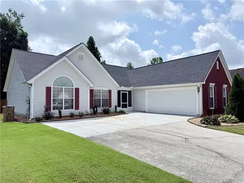 Exterior - 3349 Hampton Trace Ct, Buford, GA 30519 photo 3 of 8