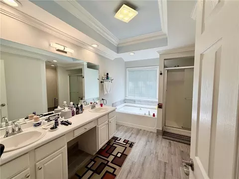 Bath - 3349 Hampton Trace Ct, Buford, GA 30519 photo 1 of 3
