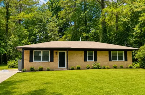 1765 Highpoint Rd, Snellville, GA 30078