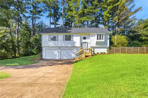 1290 Shallowford Rd, Marietta, GA 30066