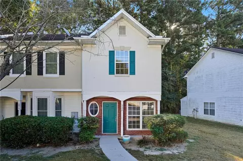 6080 Camden Forrest Cv, Riverdale, GA 30296