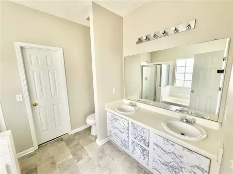 Bath - 20 Hampton Dr, Cartersville, GA 30121 photo 1 of 4