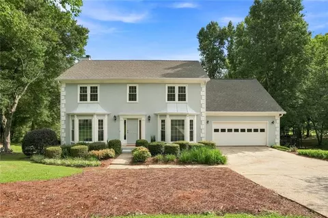 215 Birch Hollow Pl, Roswell, GA 30076