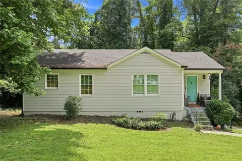 2740 Dale Creek Dr, Atlanta, GA 30318