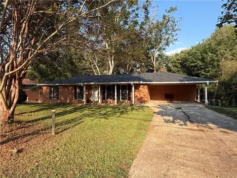 3941 Lauada Dr, Douglasville, GA 30135