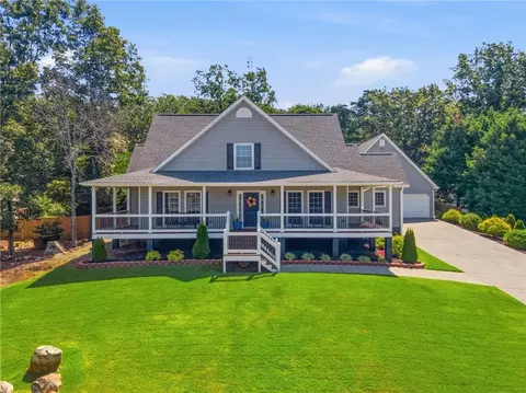 41 Clearview Dr, Cartersville, GA 30121