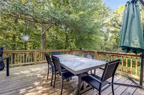 Exterior - 594 Farmbrook Trl NE, Kennesaw, GA 30144 photo 3 of 3