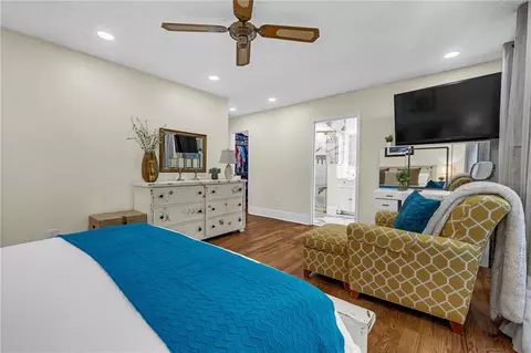 Bedroom - 594 Farmbrook Trl NE, Kennesaw, GA 30144 photo 5 of 6