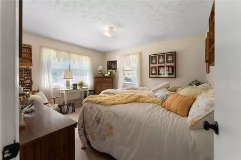 Bedroom - 150 Beard Lake Rd SE, Rome, GA 30161 photo 4 of 4