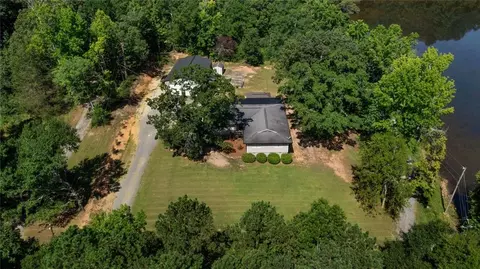 Exterior - 150 Beard Lake Rd SE, Rome, GA 30161 photo 5 of 10