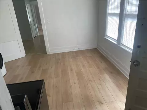 1127 Metropolitan Pkwy SW, Atlanta, GA 30310