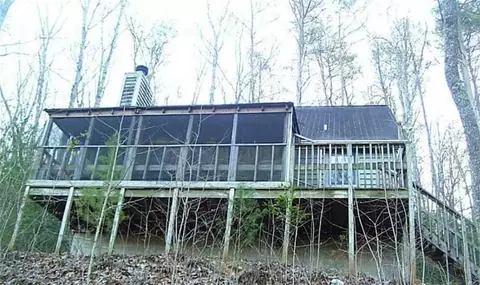 209 Ashley Ln, Dahlonega, GA 30533