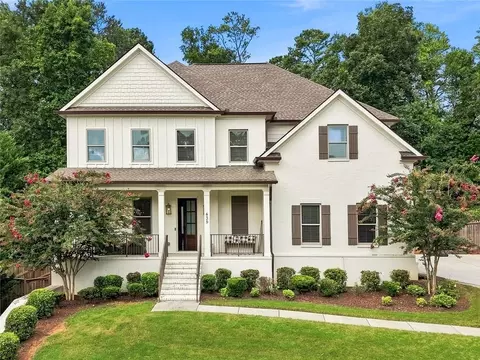 435 Cambria Ln SW, Lilburn, GA 30047