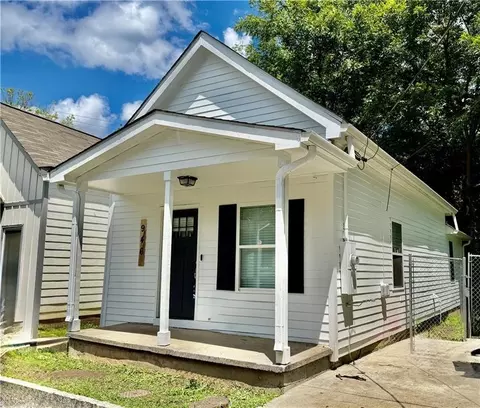946 Hubbard St SW, Atlanta, GA 30310
