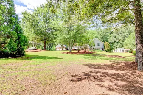 Exterior - 3861 Post Rd, Winston, GA 30187 photo 41 of 44