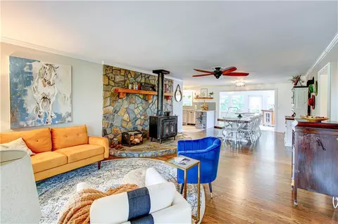 Living - 3861 Post Rd, Winston, GA 30187 photo 2 of 7