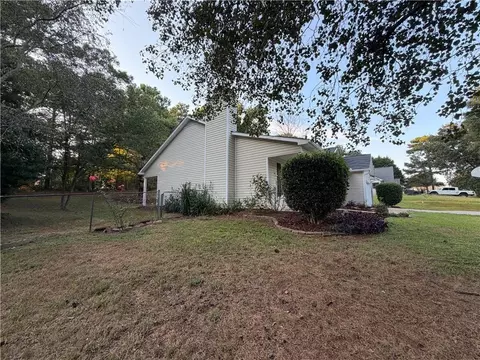 Exterior - 1447 Millstone Ct, Bethlehem, GA 30620 photo 8 of 26