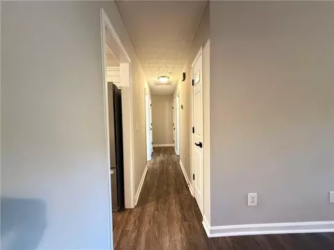 Entry Way - 1447 Millstone Ct, Bethlehem, GA 30620 photo 1 of 2