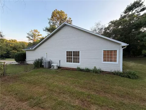Exterior - 1447 Millstone Ct, Bethlehem, GA 30620 photo 18 of 26