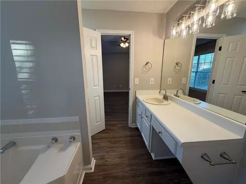 Bath - 1447 Millstone Ct, Bethlehem, GA 30620 photo 6 of 6