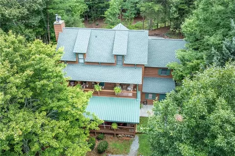 427 N Lake Dr, Ellijay, GA 30536