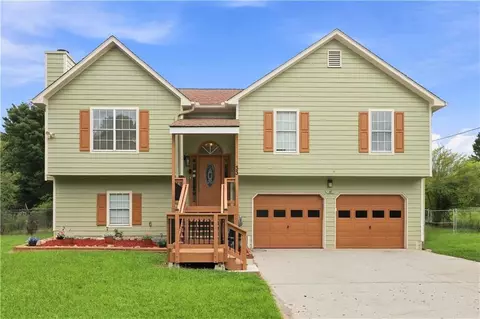 33 Jacob Trl, Villa Rica, GA 30180