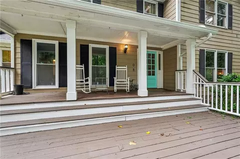 3743 Sawanee Dr, Marietta, GA 30062