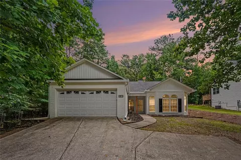 3280 Greenhill Dr, Villa Rica, GA 30180