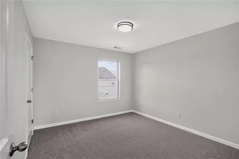Bedroom - 1961 Osprey Dr, Hampton, GA 30228 photo 7 of 10