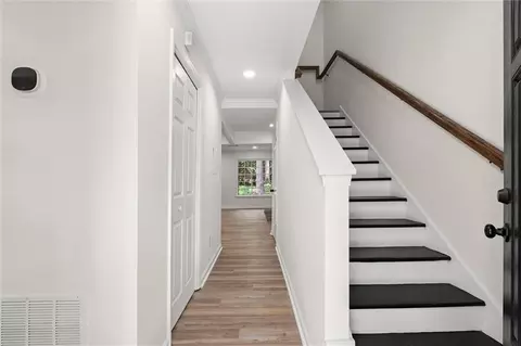 Entry Way - 4147 N Gloucester Pl, Chamblee, GA 30341 photo 1 of 4