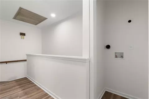 Entry Way - 4147 N Gloucester Pl, Chamblee, GA 30341 photo 4 of 4