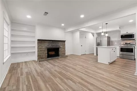 Living - 4147 N Gloucester Pl, Chamblee, GA 30341 photo 3 of 4