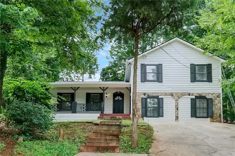 4960 Cold Springs Dr NW, Lilburn, GA 30047