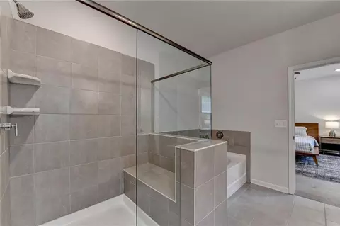 Bath - 3356 Fall Branch Ln, Buford, GA 30519 photo 6 of 6