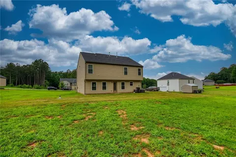 Exterior - 95 Bridgemill Dr, Covington, GA 30014 photo 5 of 6
