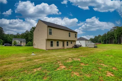 Exterior - 95 Bridgemill Dr, Covington, GA 30014 photo 4 of 6