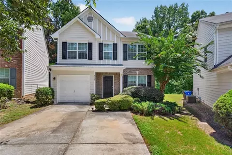 9426 Lakeview Rd, Union City, GA 30291