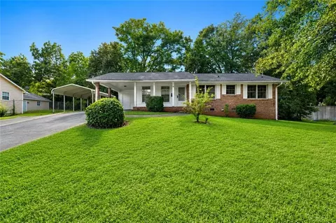 111 Irvin St, Jonesboro, GA 30236