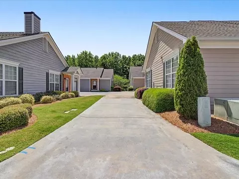 130 Camry Cir, Dallas, GA 30157