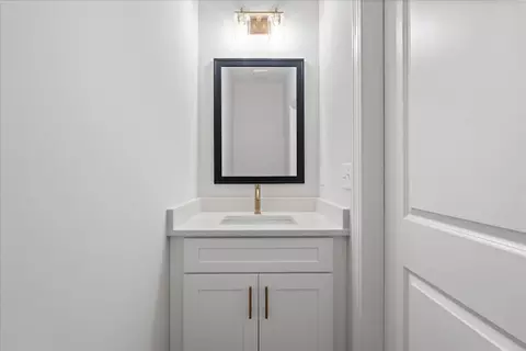 Bath - 9126 E Carroll Rd, Winston, GA 30187 photo 5 of 7